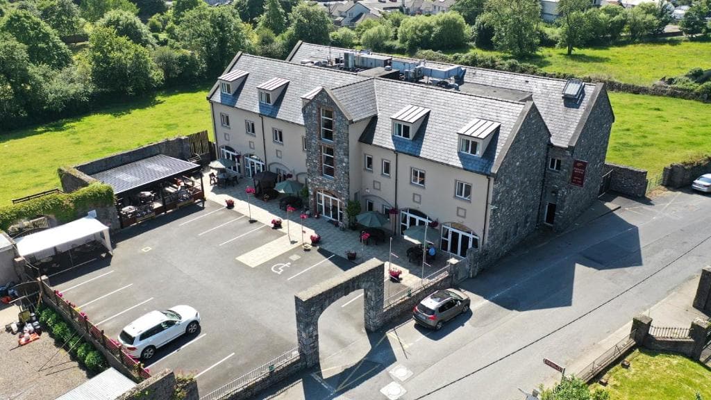 Hotels near Grange Stone Circle