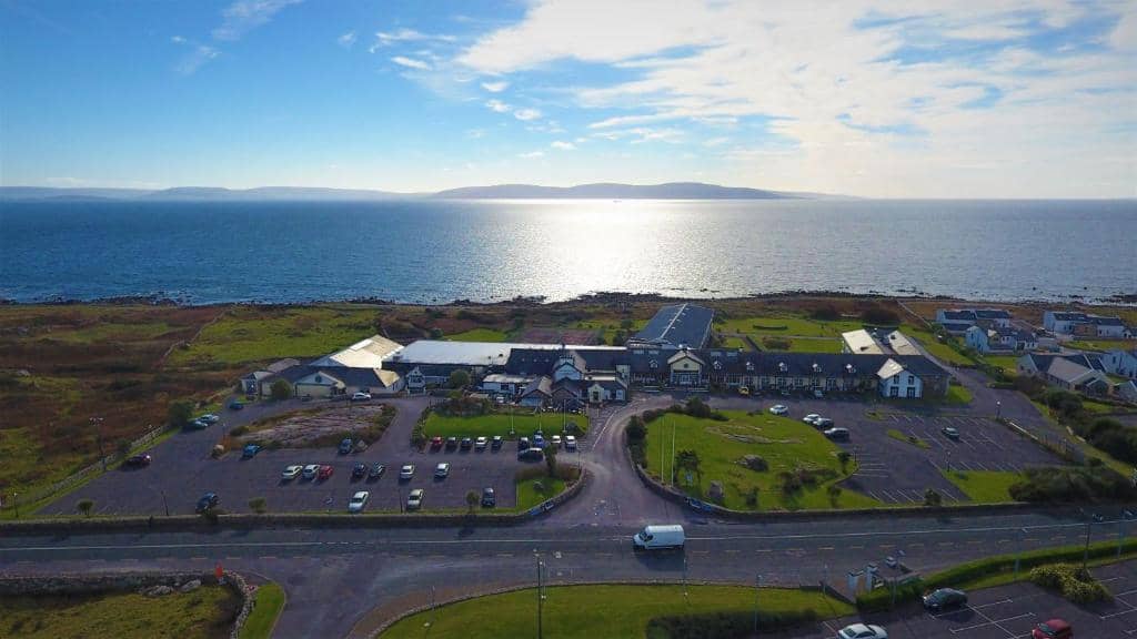 Hotels near Black Head Lighthouse