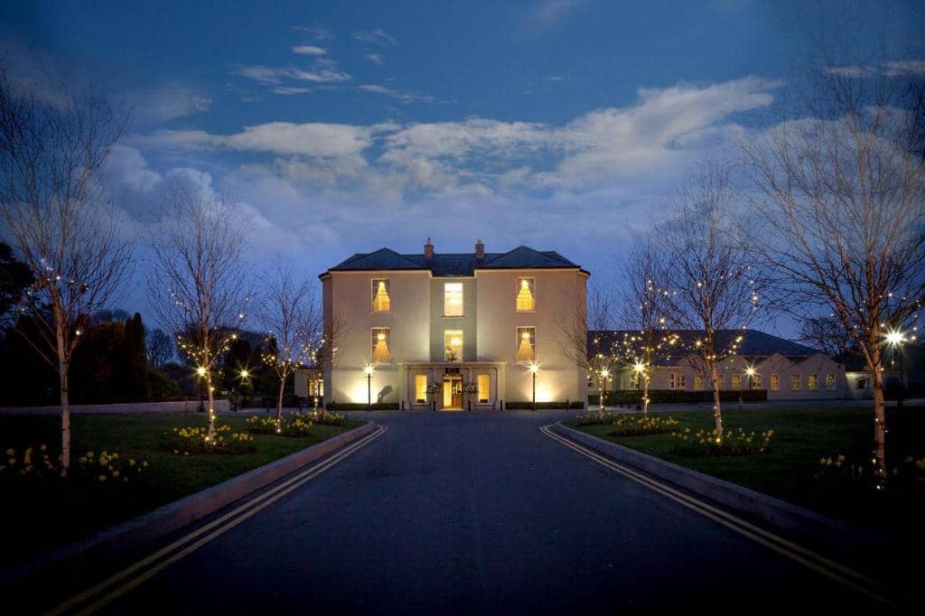 Top Hotels near Roscrea Leisure Centre