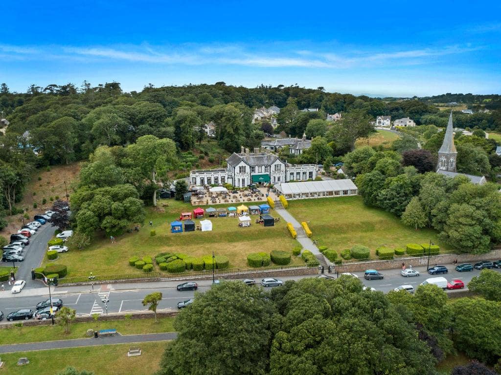 Hotels near Loftus Hall