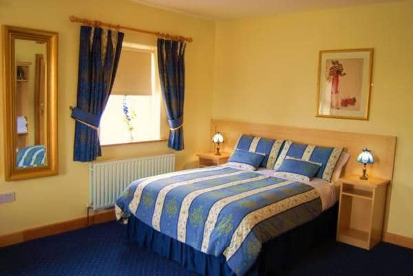 Hotels near Rockfield Ecological Estate