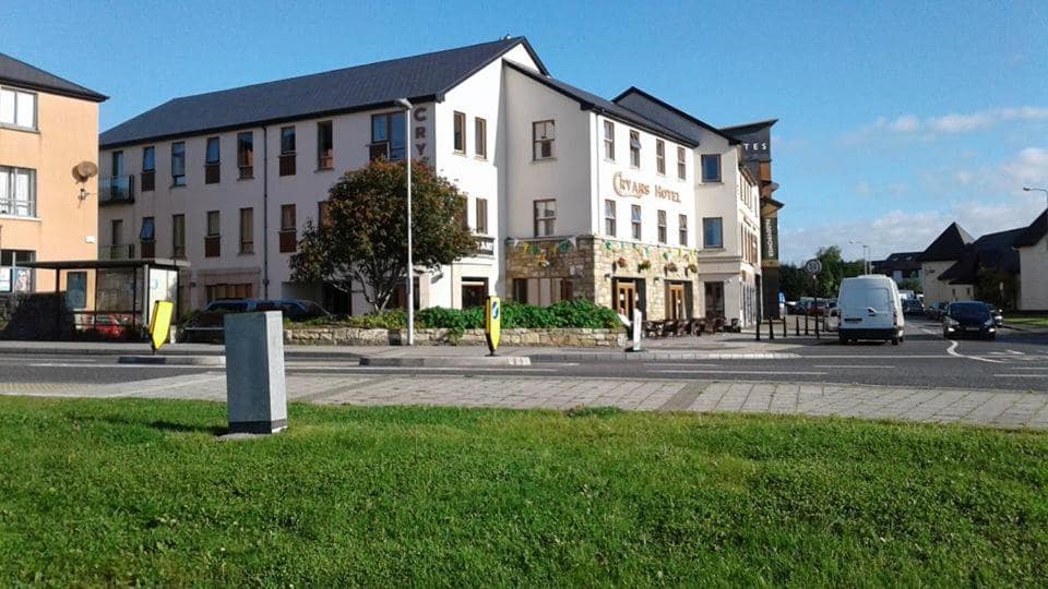 Hotels near Carrick-on-Shannon Golf Club